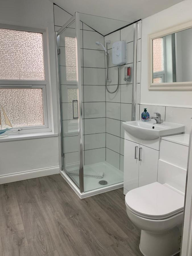 Platform Avenues Apartment 2 With Free Street Parking Kingston upon Hull Kültér fotó